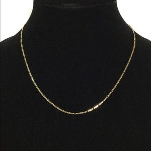 🌟 Solid 18K Gold Figaro Chain Necklace